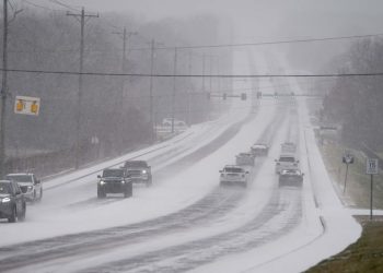 У США попередили про сильний зимовий шторм. У Нью-Йорку вже троє загиблих через мороз | Світ