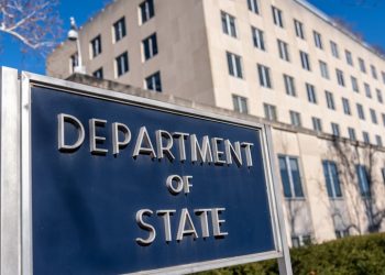 США призупинили видачу віз для росіян та ще 74 країн — Fox News