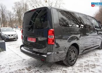 МСК «Дніпро» передали комфортний автобус — Новости Черкасс