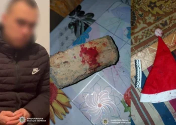 Поліцейські Херсонщини затримали підозрюваного, який під приводом колядування намагався вбити та зґвалтувати літню жінку