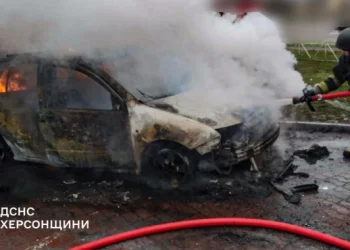 Росіяни атакували дроном автозаправку в Херсоні