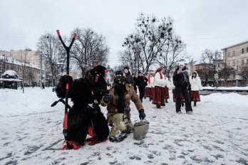 В центрі Львова пройшов фестиваль зимового фольклору “Нова радість стала” – 01