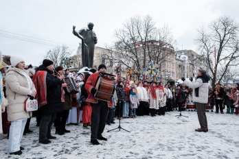 В центрі Львова пройшов фестиваль зимового фольклору “Нова радість стала” – 02