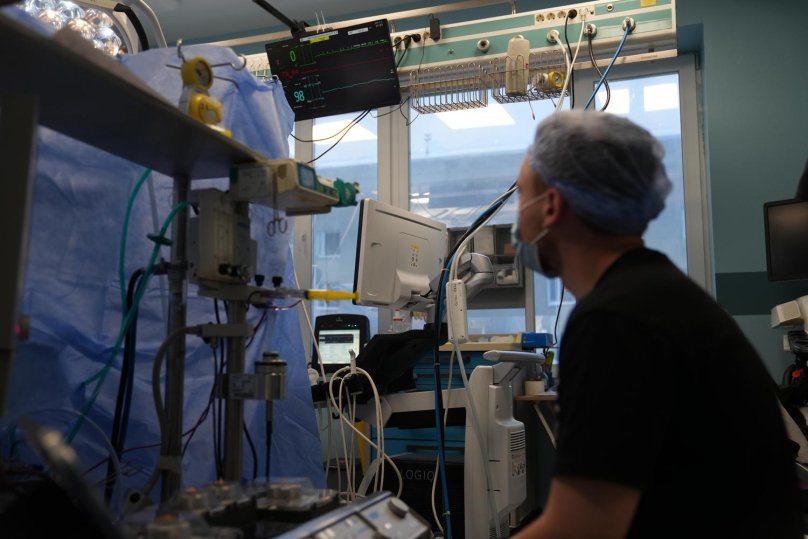 Медики під час операції