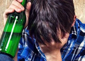 Матір у Жовкві оштрафували за пияцтво сина в школі — Львівщіна