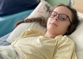 У Львові з тазу 11-річної дівчинки видалили рідкісну пухлину розміром з диню — Львівщіна