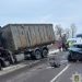 У потрійній ДТП з вантажівкою неподалік Львова травмувалися двоє людей — Львівщіна