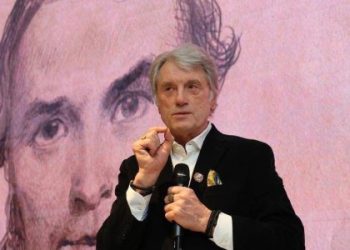 Віктор Ющенко — почесний гість відкриття виставки про Шевченка у ZAG