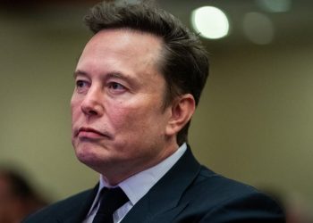 Суддя заборонила адвокатам Open AI питати про вживання наркотиків Ілоном Маском у справі за його позивом | Світ