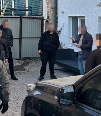 Двірник, водій та сантехнік: правоохоронці повідомили деталі фіктивного бронювання у Львові