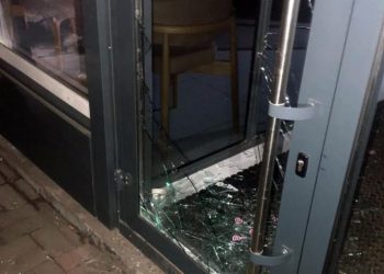 Ховався за холодильником: нетверезий чоловік намагався пограбувати магазин під час комендантської години — Новости Черкасс