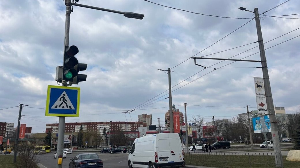 Львів модернізує світлофори: переваги для громадського транспорту та пішоходів