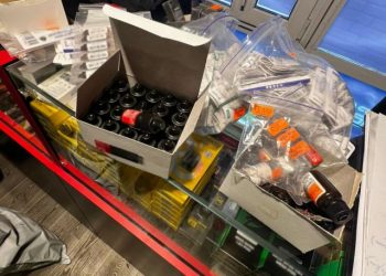 У Черкасах мережа магазинів продавала нелегальні рідини для електронних сигарет — Новости Черкасс