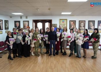 У Черкасах відзначили жінок медалями «Незламній духом черкащанці» — Новости Черкасс