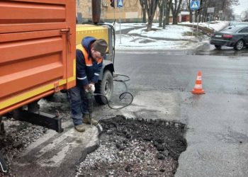 У Черкаси виконано аварійно-ямковий ремонт на двох перехрестях із застосуванням рециклера — Новости Черкасс