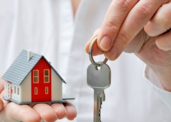 У селі біля Львова чоловік за підробленим паспортом продав чужий будинок — Львівщіна