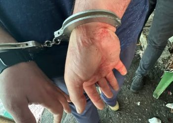 Ударив ножем у спину: у Черкасах чоловік поранив 27-річну жінку — Новости Черкасс