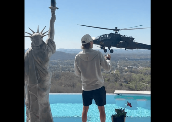 Гелікоптери AH-64 Apache над домом Кіда Рока: Гегсет скасував відсторонення пілотів