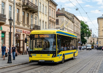 Тролейбус 22 по місту Львів