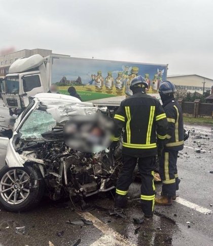 Біля Львова повністю перекрили трасу через ДТП з травмованими