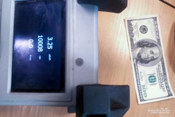 Купюру з перевищенням радіації у 1905 разів хотіли провезти через кордон на Львівщині – 02