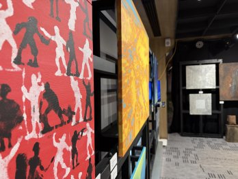 Мистецтво після паузи: у ZAG відкрили виставку робіт українських захисників – 06