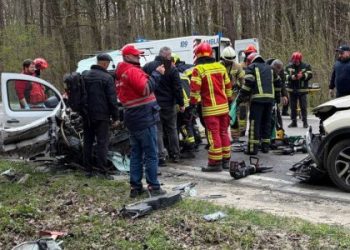 Поблизу Львова сталась потрійна ДТП з постраждалими