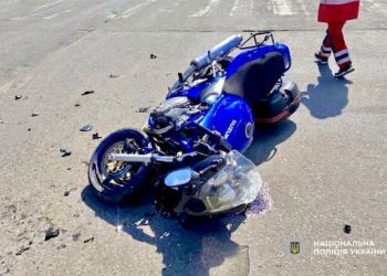 У Черкасах у ДТП постраждали водій мотоцикла та малолітня дівчинка — Новости Черкасс