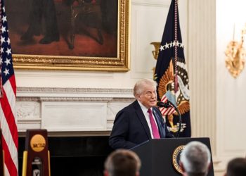 Трамп не носить бронежилет через побоювання про зовнішній вигляд