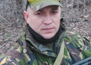 Боєць-черкащанин, який у мирному житті попрацював у екстреній медицині, знову тримає зброю, рятуючи Україну — Новости Черкасс