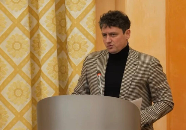 Артем Захаров. 
