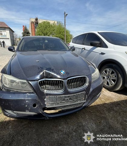 Водія BMW оштрафували і забрали права за пошкодження Меморіалу Слави на Львівщині