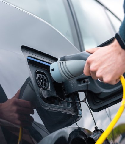 автомобіль