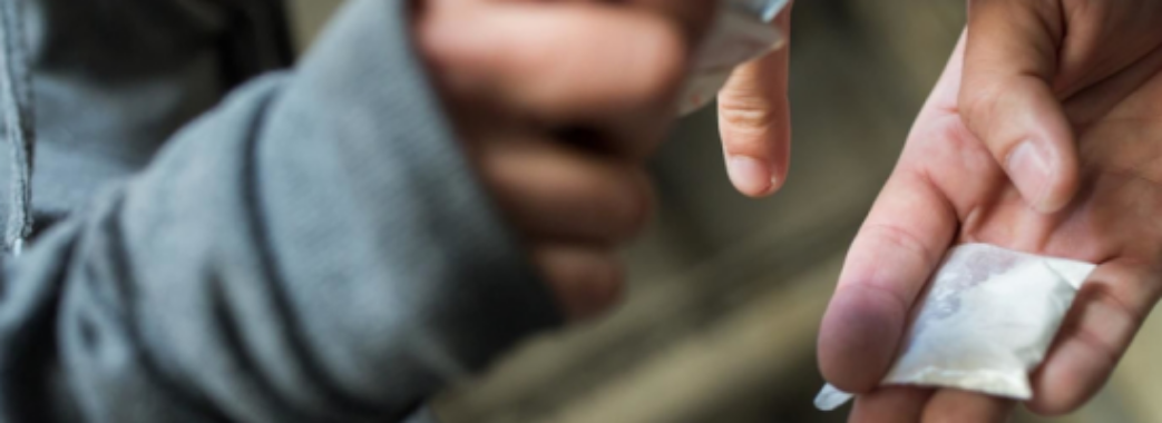 В Новому Роздолі судитимуть чоловіка, який продавав наркотики у власній квартирі